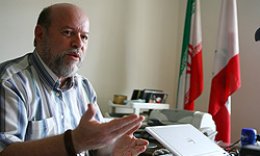 Enis Nakkaş: Bölgesel birlik projesi ve ortak ordu şart (2) Enis Nakkaş: Bölgesel birlik projesi ve ortak ordu şart (2)