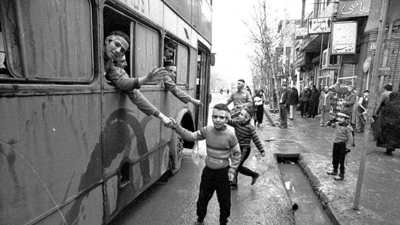 Saddam’ın dayattığı savaşın 40. sene-i devriyesi: “Bir devrimi asla istila etmeye kalkmayın!” Saddam’ın dayattığı savaşın 40. sene-i devriyesi: “Bir devrimi asla istila etmeye kalkmayın!”