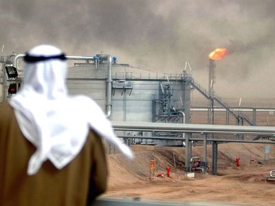 Suudi Arabistan ekonomisi altüst oluyor Suudi Arabistan ekonomisi altüst oluyor