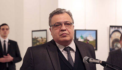 Misilleme sözü: Rus büyükelçinin öldürülmesi Batı çapında meşrulaştırıldı, hatta övüldü Misilleme sözü: Rus büyükelçinin öldürülmesi Batı çapında meşrulaştırıldı, hatta övüldü